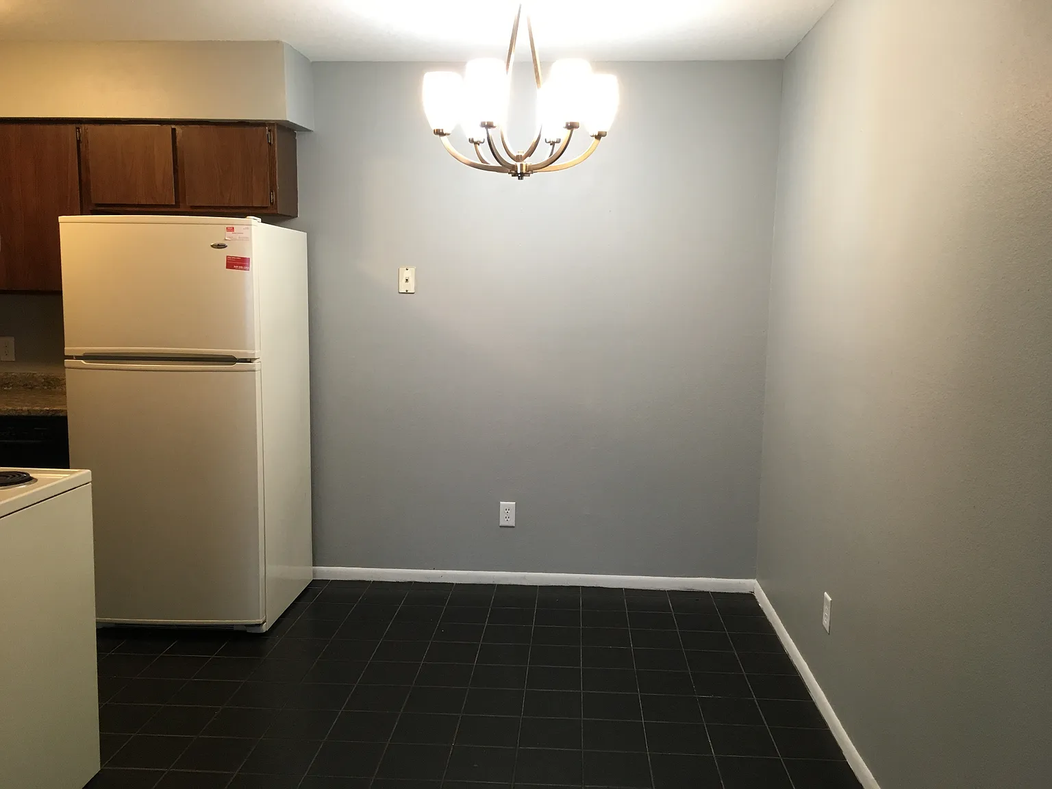 Cobblestone Apartments — Photo 3