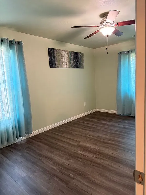 2 bed, 2.0 bath, 890 sqft, $3,000 — Photo 4