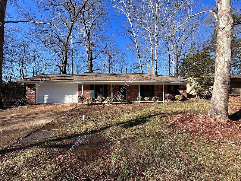 1st image of 3049 Bienville Dr