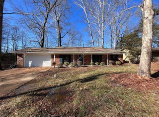 3049 Bienville Dr, Jackson, MS 39212