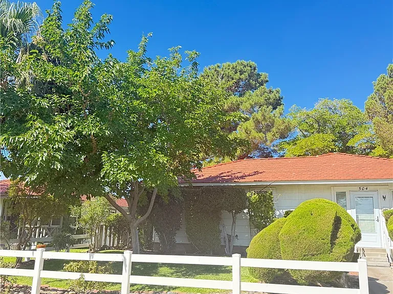 504 Cherry St — Photo 1