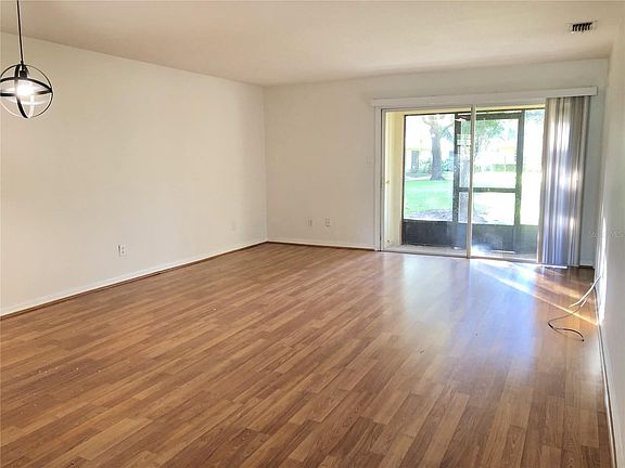 4th image of 4866 Tangerine Ave #4866
