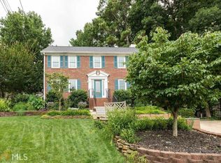 2261 Deer Oaks Trl, Lawrenceville, GA 30044