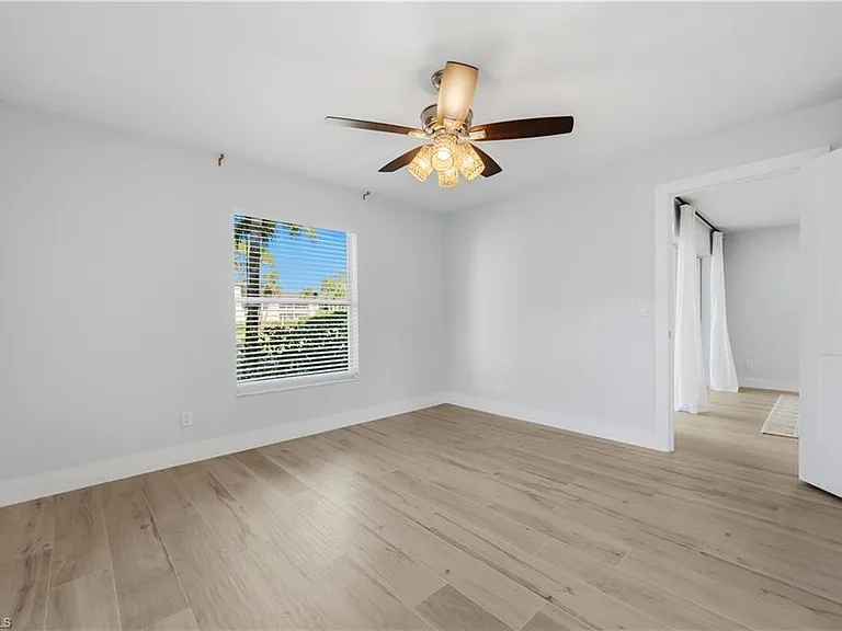 1330 Derbyshire Ct #E-101 — Photo 16