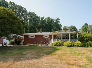 198 Shenandoah Rd, Connellsville, PA 15425