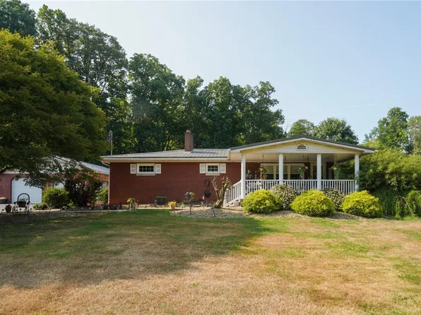 198 Shenandoah Rd, Connellsville, PA 15425