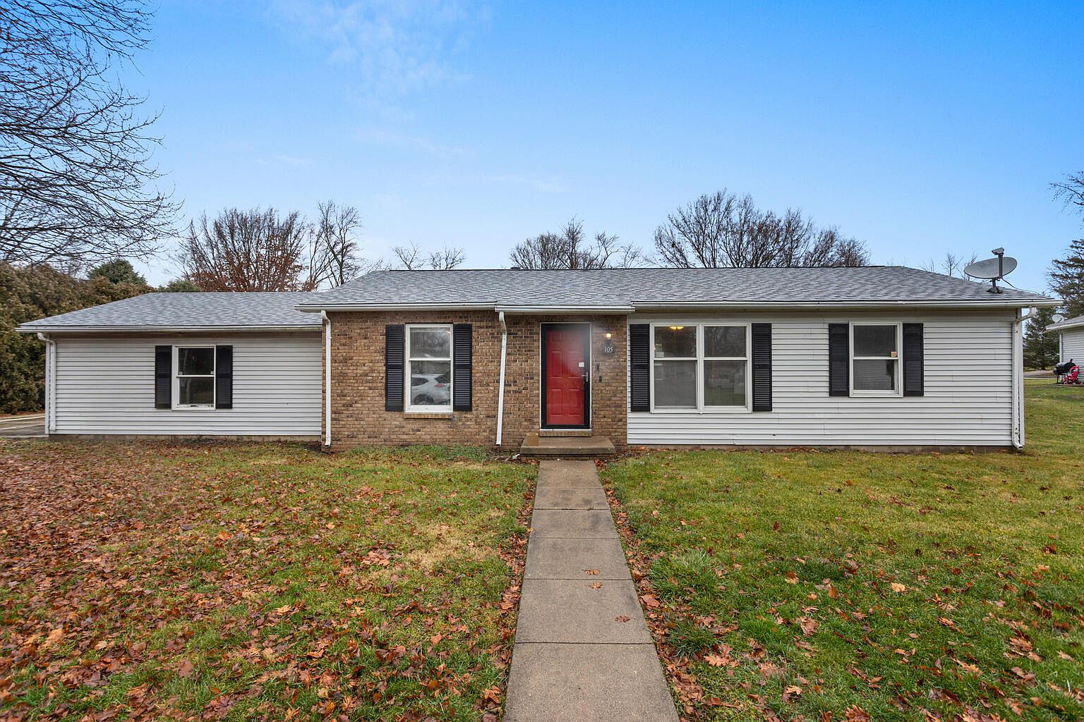 105 E 3rd St, Broadlands, IL 61816 Zillow