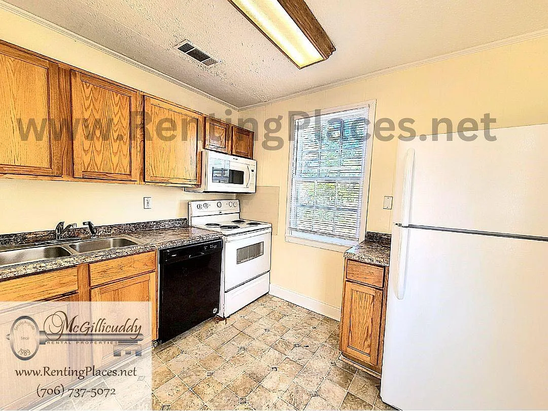 2 bed, 675 sqft, $1,195 — Photo 3