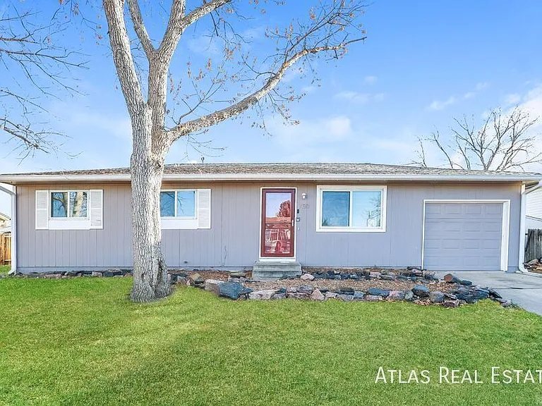 730 S Oakland St — Photo 1