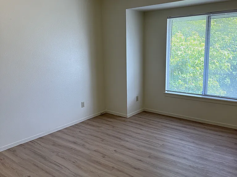 1260 Haven Ln #3 — Photo 7