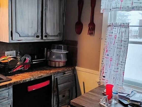 2nd image of 631 Coitsville Rd