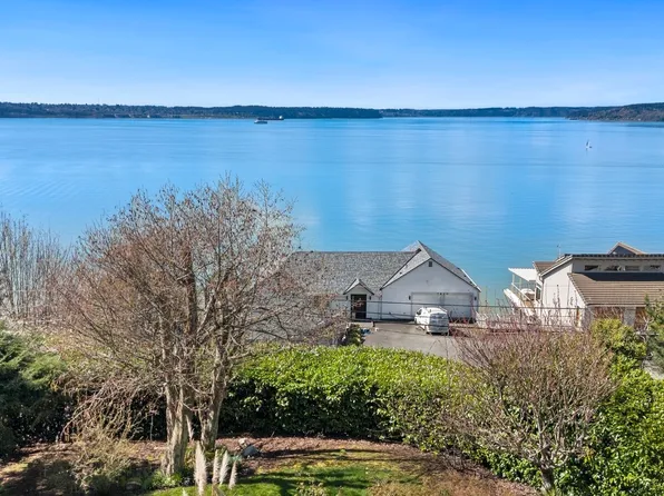 7821 East Side Drive NE, Tacoma, WA 98422