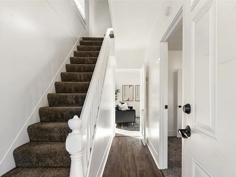 1st image of 1211 Humboldt St