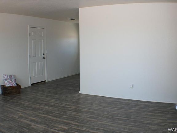 4th image of 6526 W Brook Dr