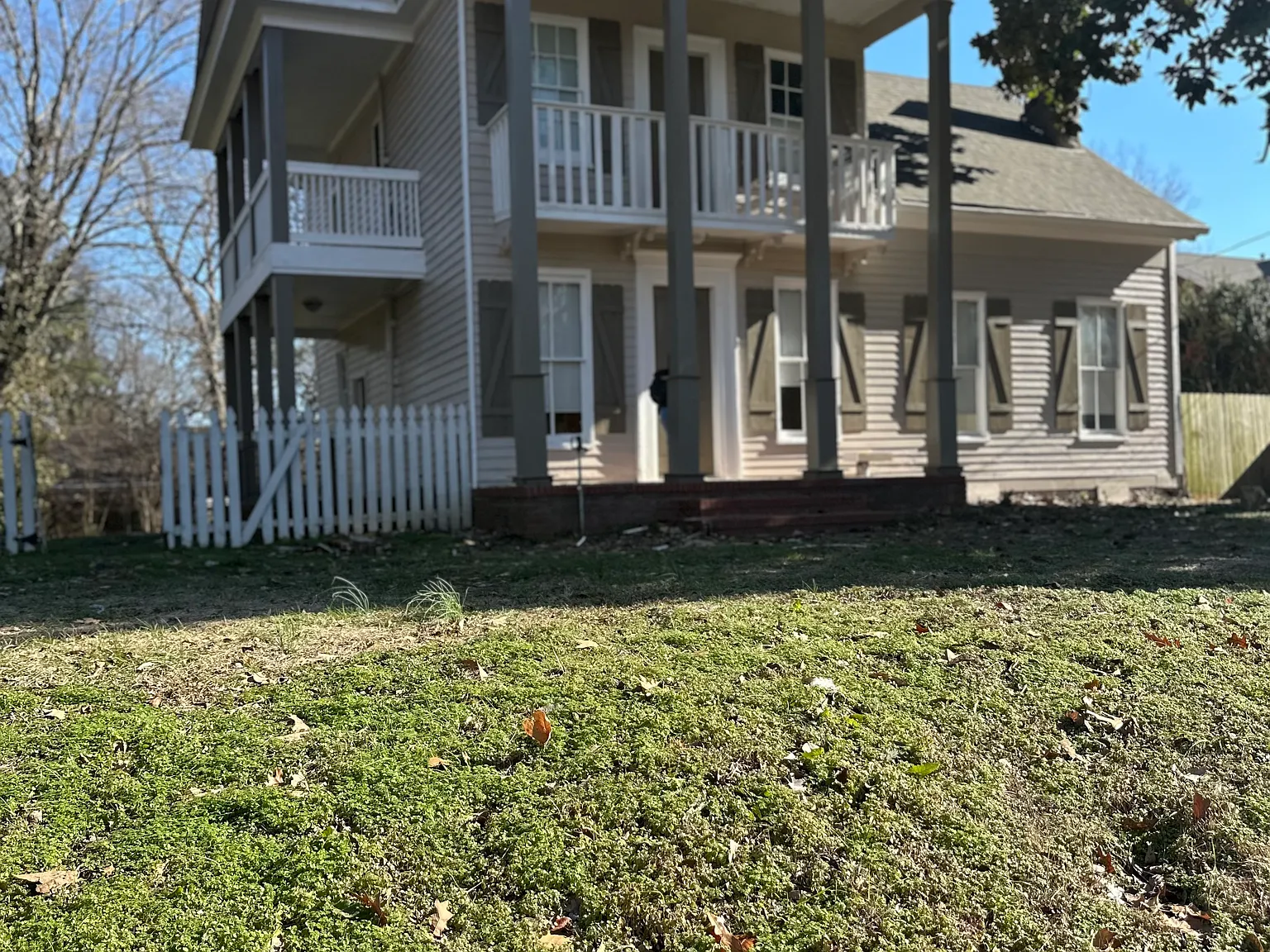 4 bed, 2441 sqft, $1,700 — Photo 2