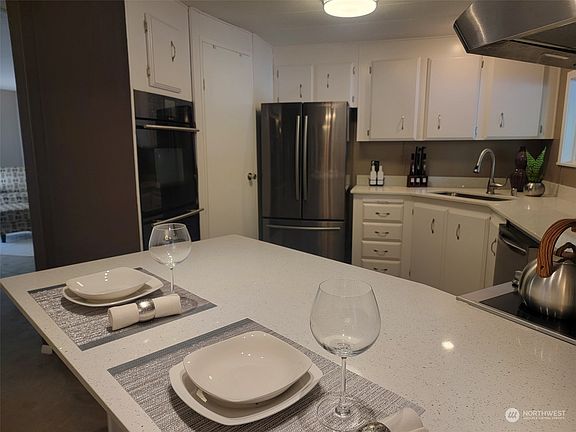 5th image of 12424 123rd Street E #55