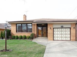 4630 W Estes Ave, Lincolnwood, IL 60712