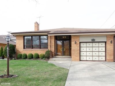 4630 W Estes Ave, Lincolnwood, IL, 60712