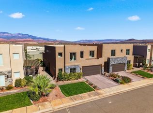 5038 W Honani Path, Hurricane, UT 84737