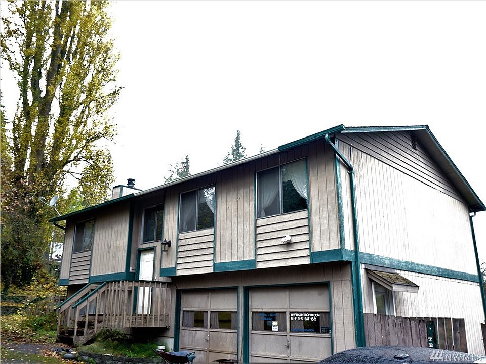 1st image of 18728 18th Ave NE