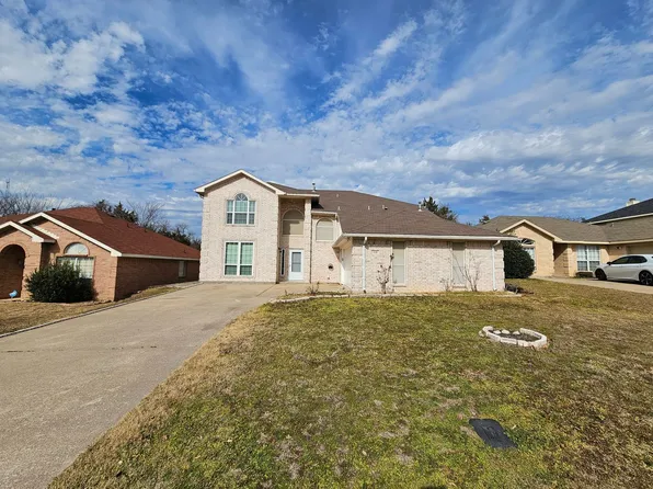 329 Tranquility Ln, Cedar Hill, TX 75104