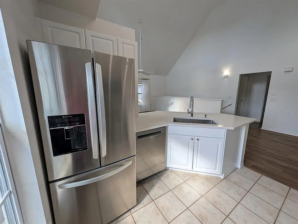 2 bed, 2.0 bath, 1141 sqft, $2,100 — Photo 3
