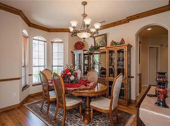 2nd image of 8217 Forest Glenn Dr