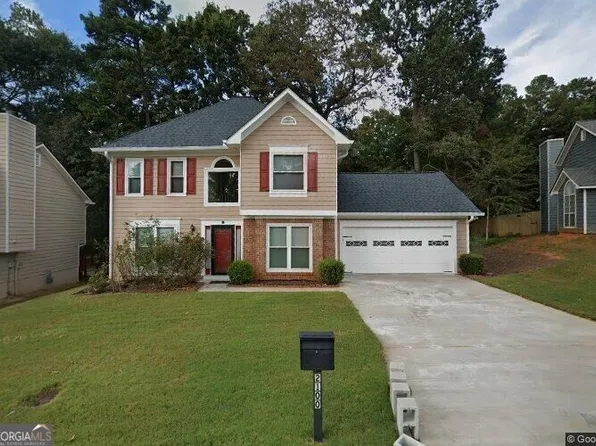 2100 Wedgewood Dr, Stone Mountain, GA 30088