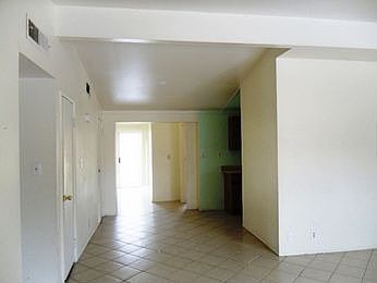 3rd image of 3221 Venus Cir