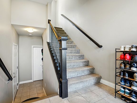 4th image of 410 3rd Ave APT 2