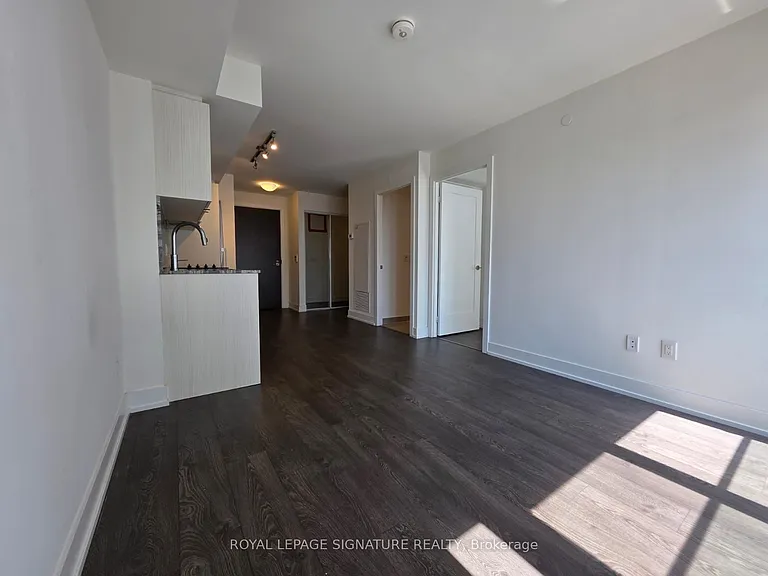 5 Mabelle Ave #2332 — Photo 5