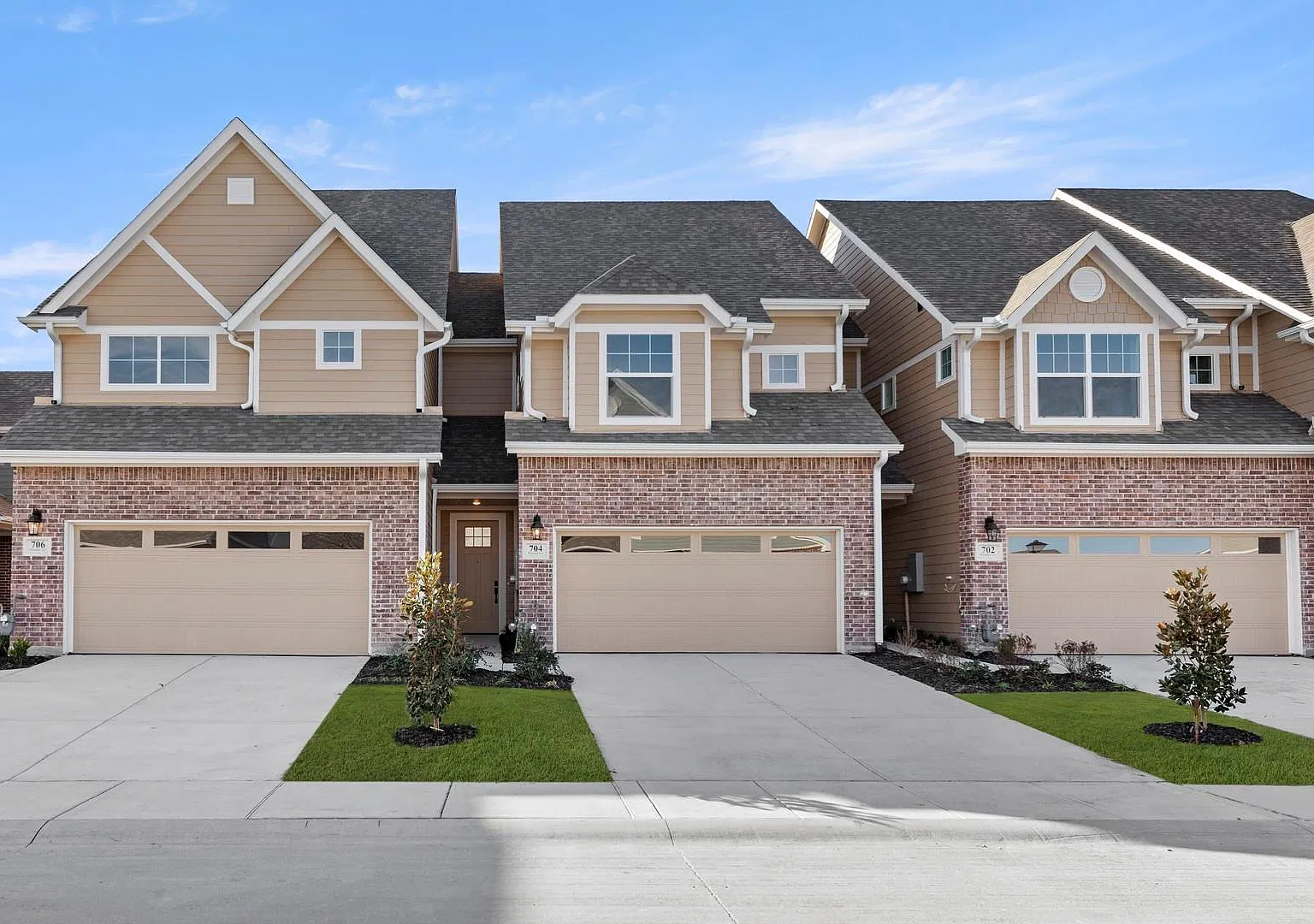 3 bed, 2.5 bath, 1759 sqft, $2,650 — Photo 1