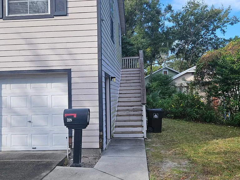 412 Altaloma Ave — Photo 16