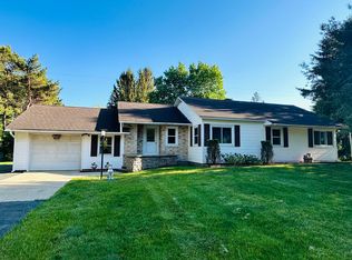 1735 Red Apple Rd, Manistee, MI 49660