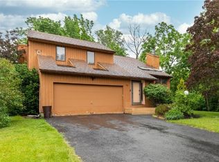 98 Sun Harbor Dr, Liverpool, NY 13088