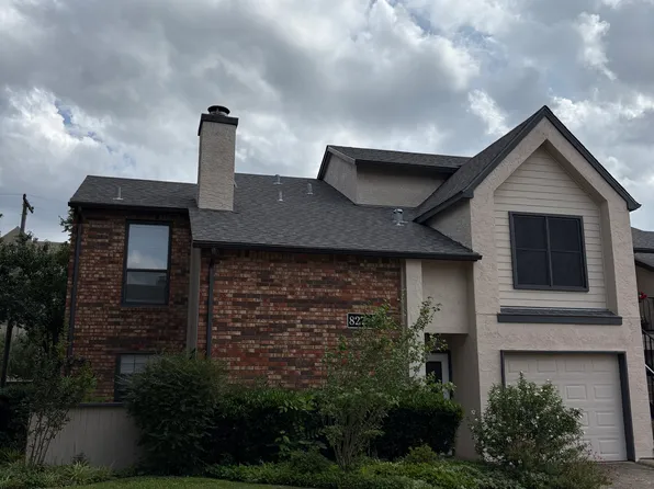 827 W Harwood Rd APT E, Hurst, TX 76054