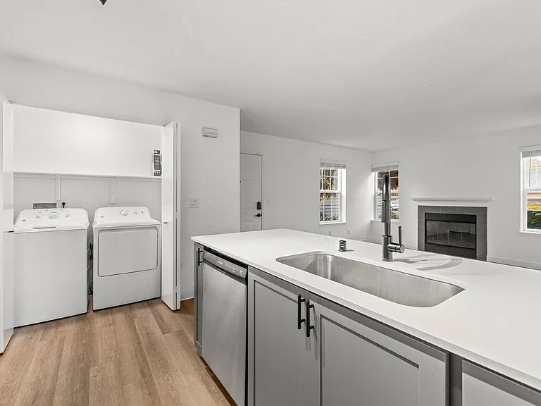 Larkspur Place — Photo 9