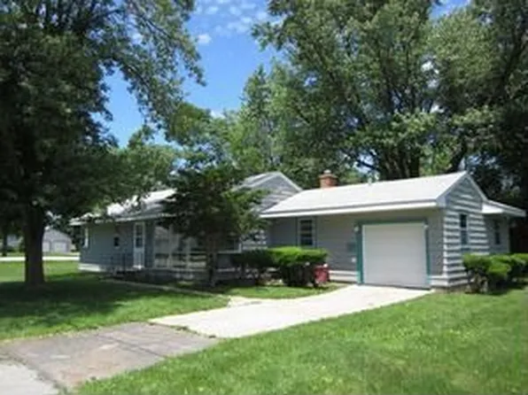 481 W 5th St, Sandwich, IL 60548