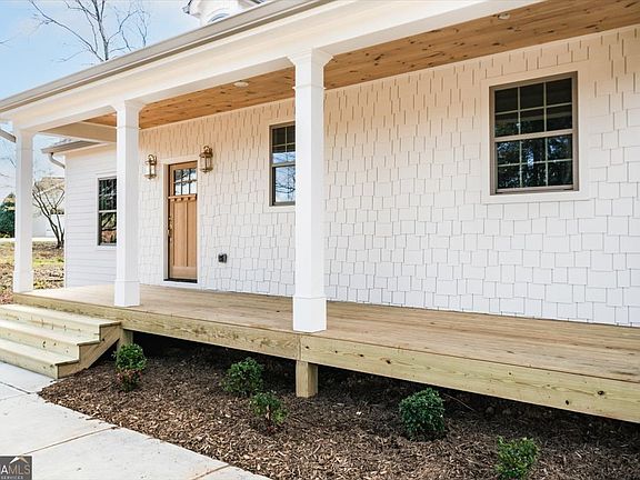 2nd image of 6022 Ben Parks Rd