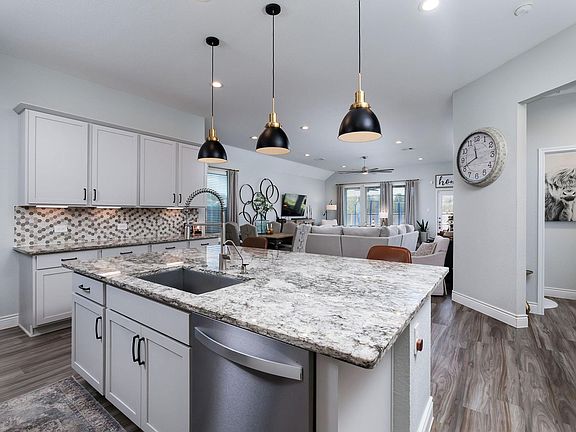 2nd image of 1507 Oakdale Crest Rd