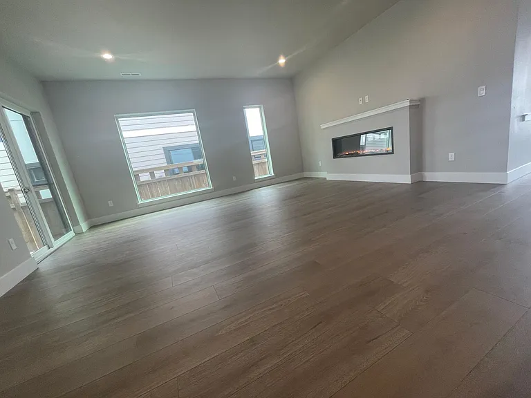 16663 SE Pleasant Valley Pkwy — Photo 4