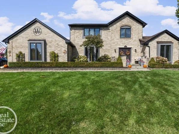 538 Scone Dr, Troy, MI 48098