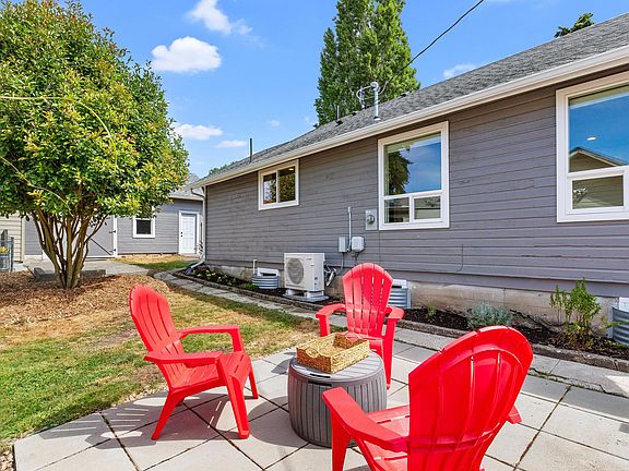 Side Yard Patio
