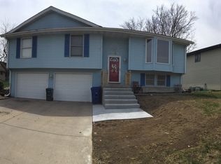 1935 Fairchild Dr, Crete, NE 68333