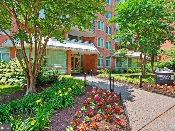 1024 N Utah St APT 424, Arlington, VA 22201