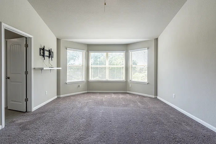 5649 Porano Cir — Photo 13