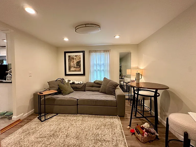 13 Mill St #2 — Photo 8
