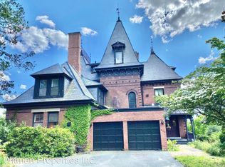 220 Maple St FLOOR 3, Springfield, MA 01105