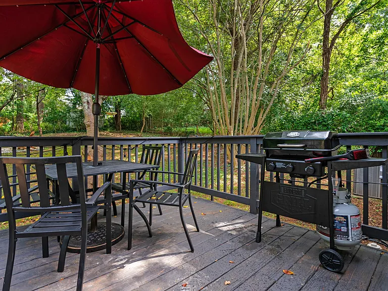 1565 Columbia Cir — Photo 31