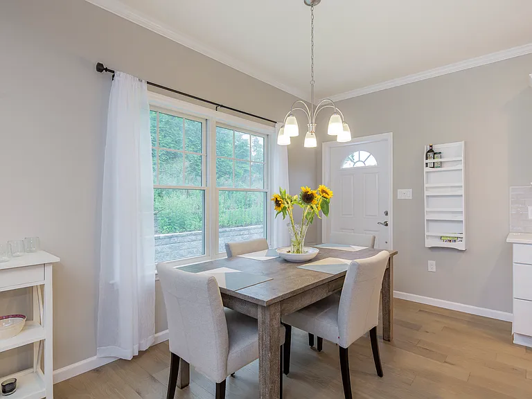 15 S Beach Rd — Photo 15